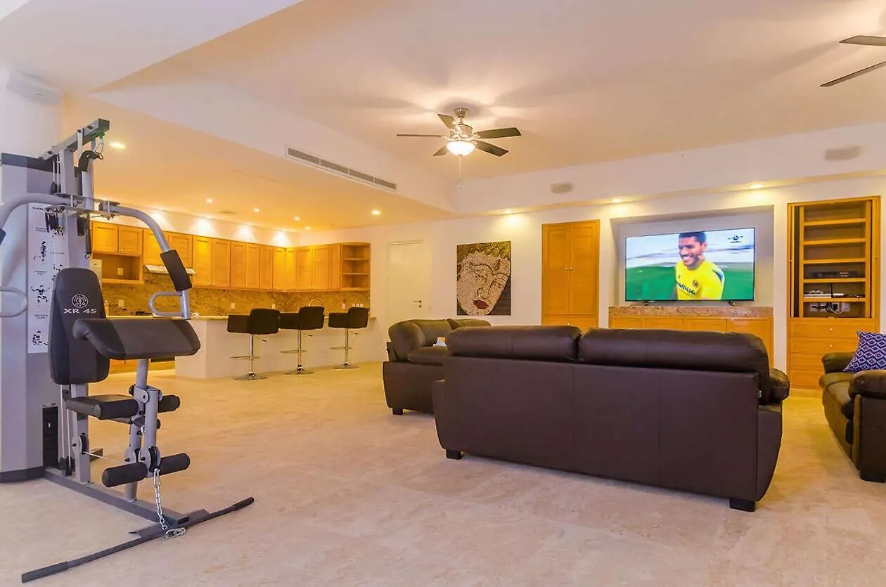 Magnificent Villa- For 20 Guests Puerto Vallarta Villa
